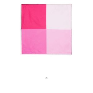 SAKS FIFTH AVENUE MADE IN ITALY
4-Pannel Pocket Square